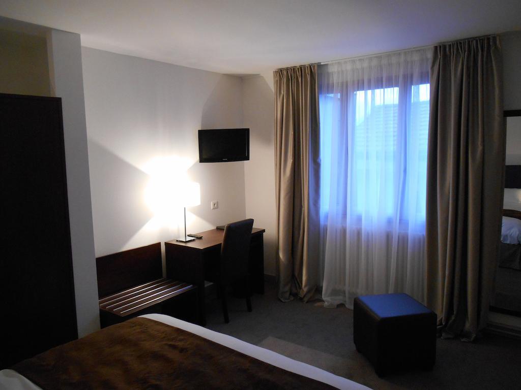 Hotel De Montaulbain Verdun-sur-Meuse Eksteriør billede